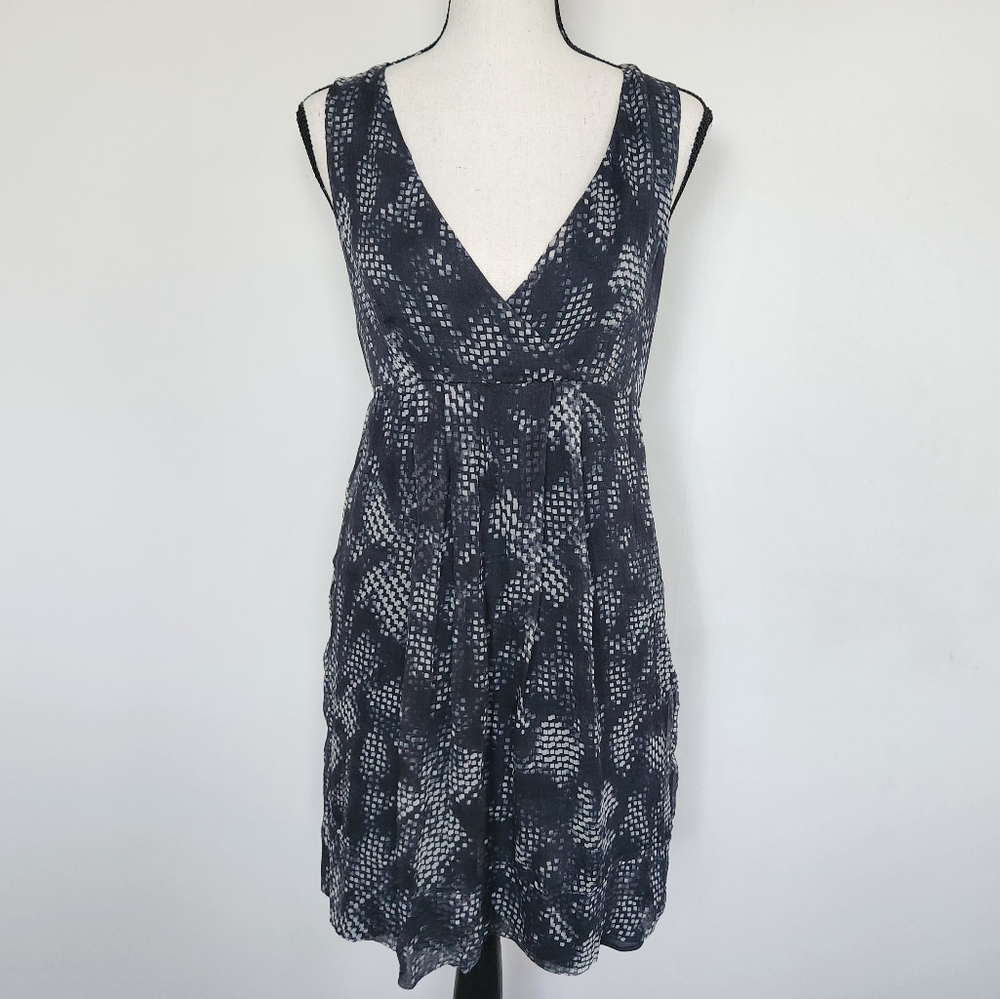 THEORY 100% Silk Gipson Pleated Fit & Flare Mini Dress in Blink Gray and Navy 2